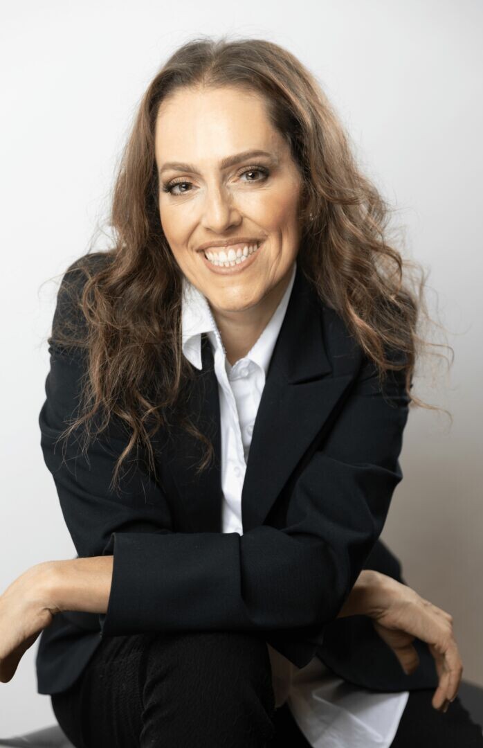 Dr. Laura Gabayan